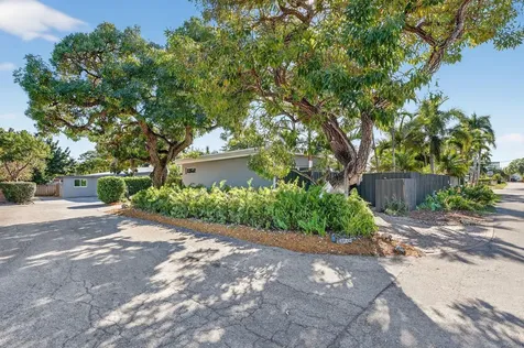 1510 NE 39th Street Oakland Park FL 33334