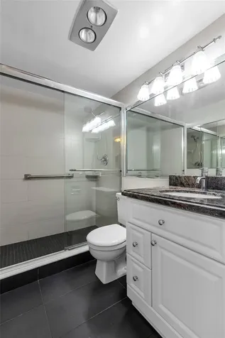 2122 Cambridge F Deerfield Beach FL 33442
