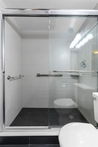 2122 Cambridge F Deerfield Beach FL 33442