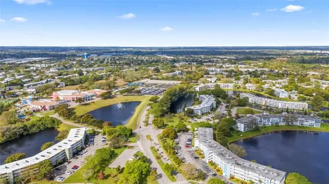 2122 Cambridge F Deerfield Beach FL 33442