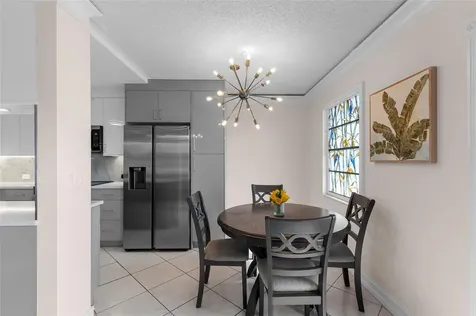 2122 Cambridge F Deerfield Beach FL 33442