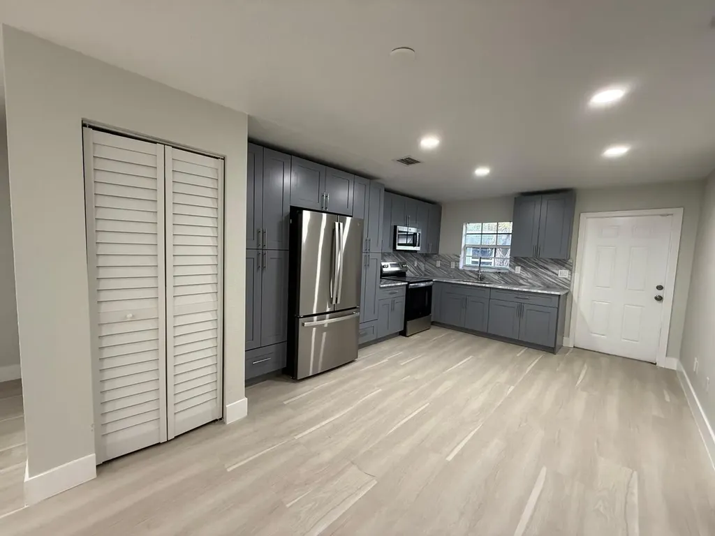 1215 NW 2nd Street Fort Lauderdale FL 33311