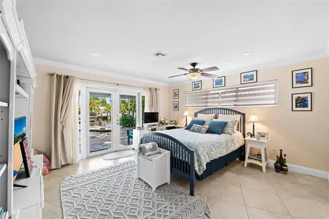 1500 NE 24th Street Wilton Manors FL 33305