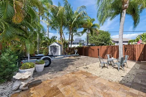 1500 NE 24th Street Wilton Manors FL 33305