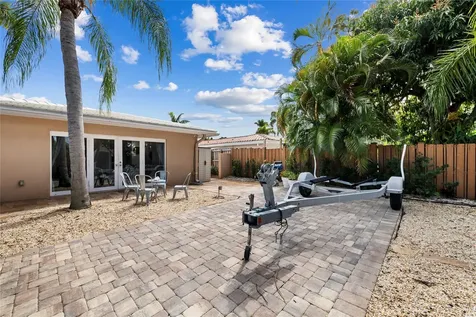 1500 NE 24th Street Wilton Manors FL 33305