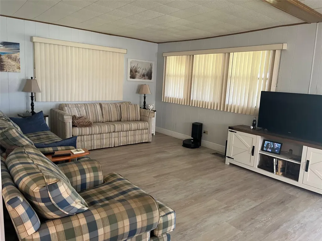 2196 SW 83rd Avenue Davie FL 33324