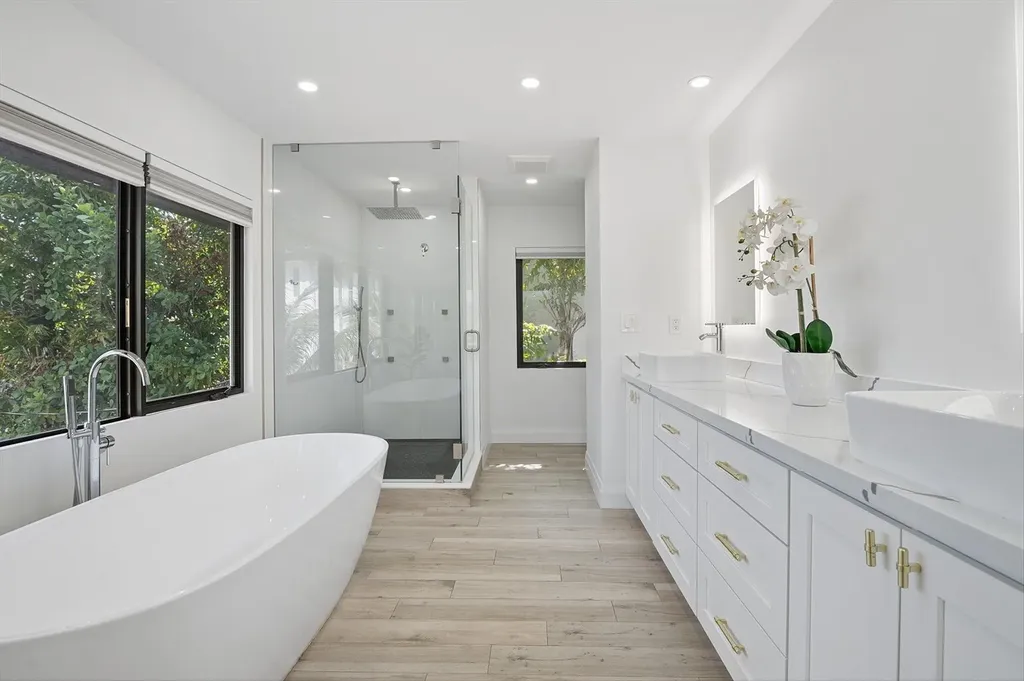 600 SW 8th Terrace Fort Lauderdale FL 33315