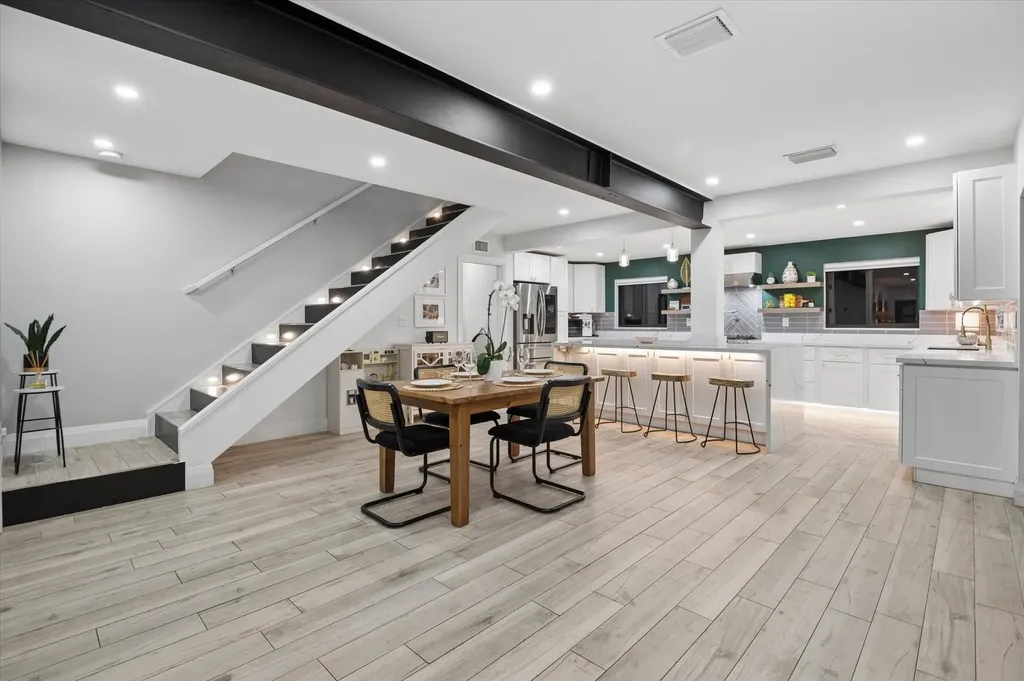 600 SW 8th Terrace Fort Lauderdale FL 33315