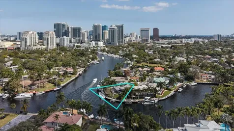 600 SW 8th Terrace Fort Lauderdale FL 33315