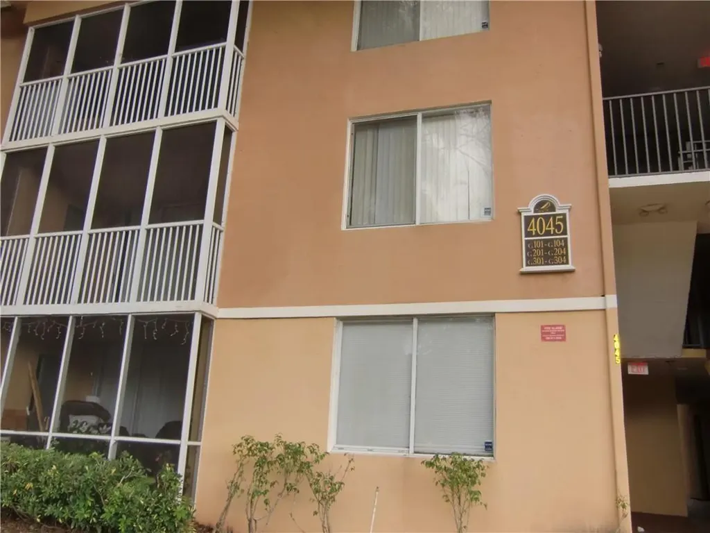 4045 Mcnab Road Pompano Beach FL 33069