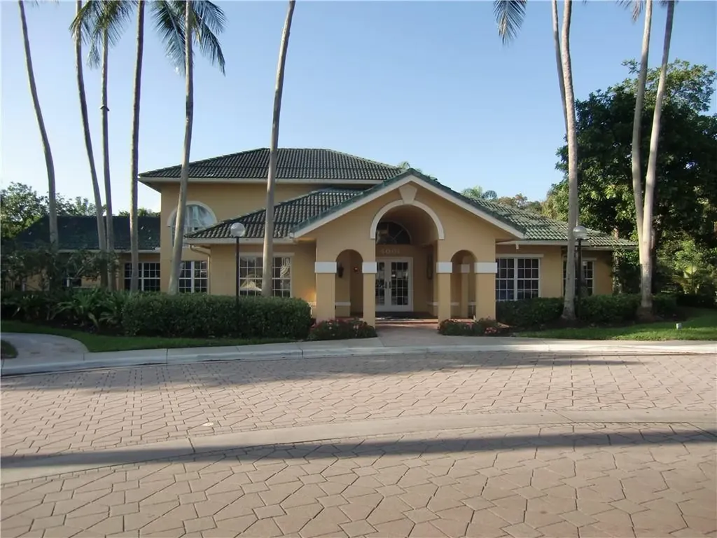 4045 Mcnab Road Pompano Beach FL 33069