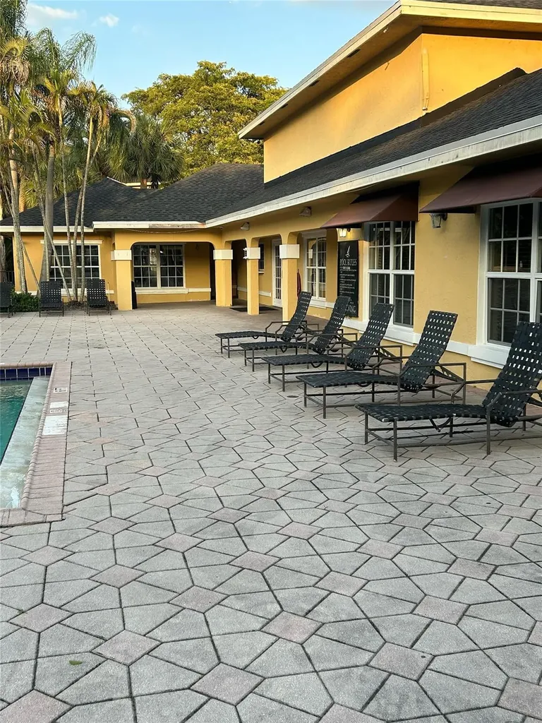 4045 Mcnab Road Pompano Beach FL 33069