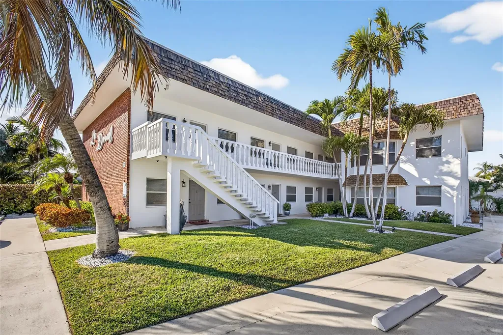 201 Inlet Way Palm Beach Shores FL 33404