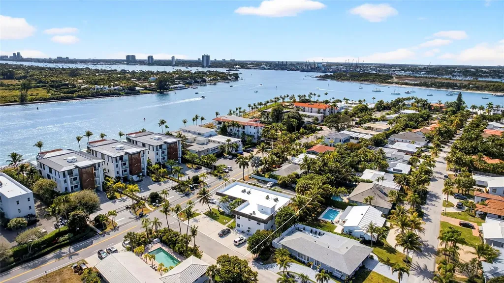 201 Inlet Way Palm Beach Shores FL 33404