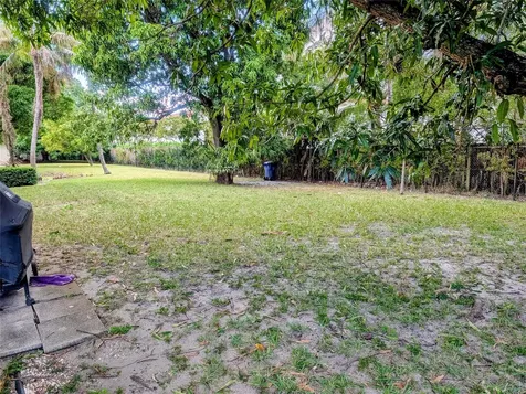 3651 NW 29th Street Lauderdale Lakes FL 33311