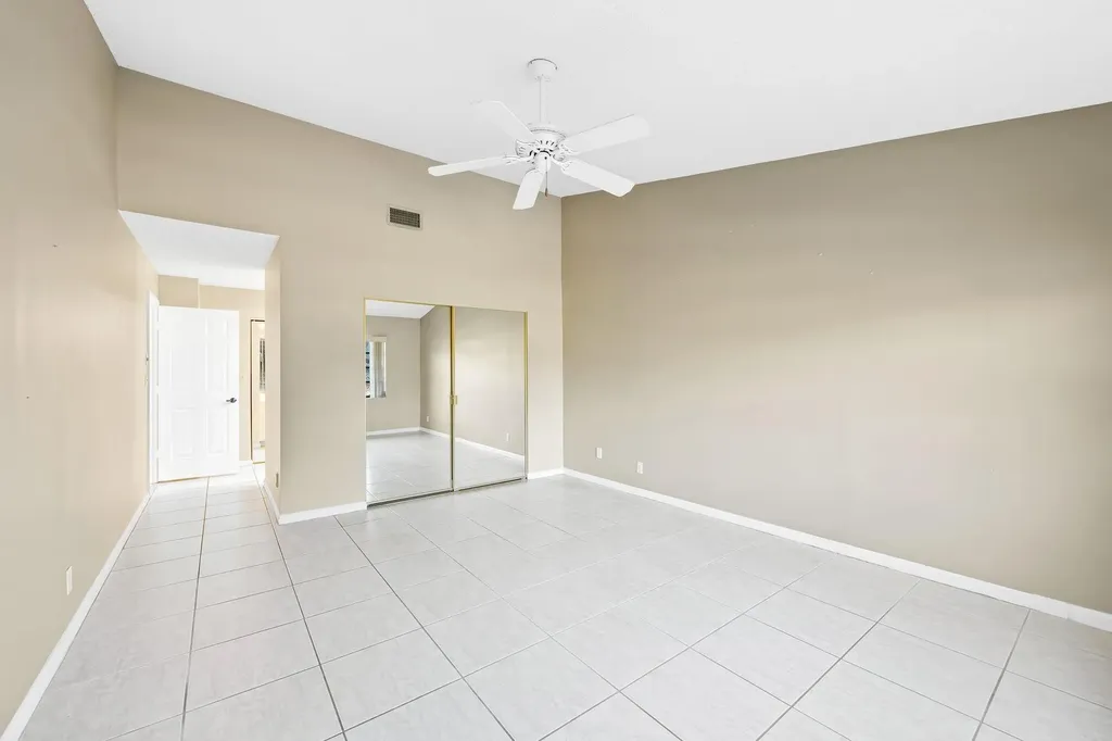 6053 Petaluma Drive Boca Raton FL 33433