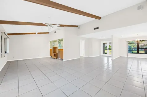 6053 Petaluma Drive Boca Raton FL 33433