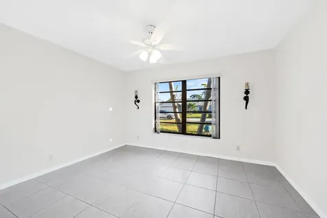 6053 Petaluma Drive Boca Raton FL 33433