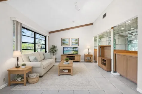 6053 Petaluma Drive Boca Raton FL 33433