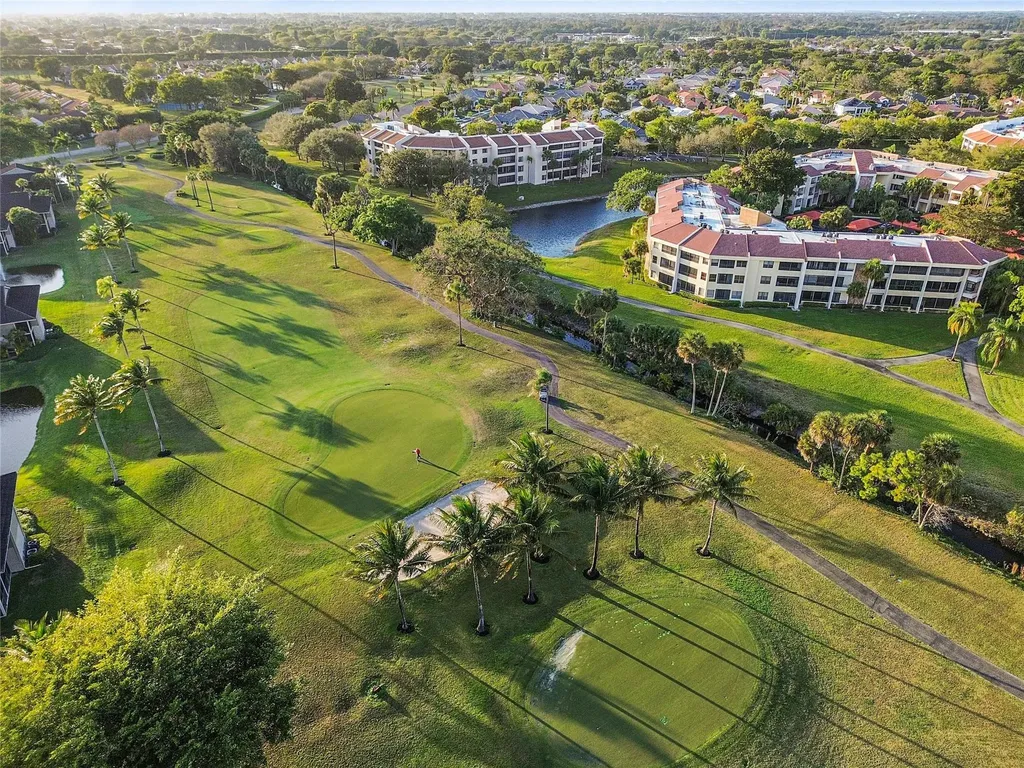 7520 La Paz Boulevard Boca Raton FL 33433