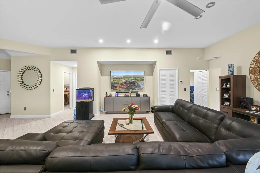7520 La Paz Boulevard Boca Raton FL 33433