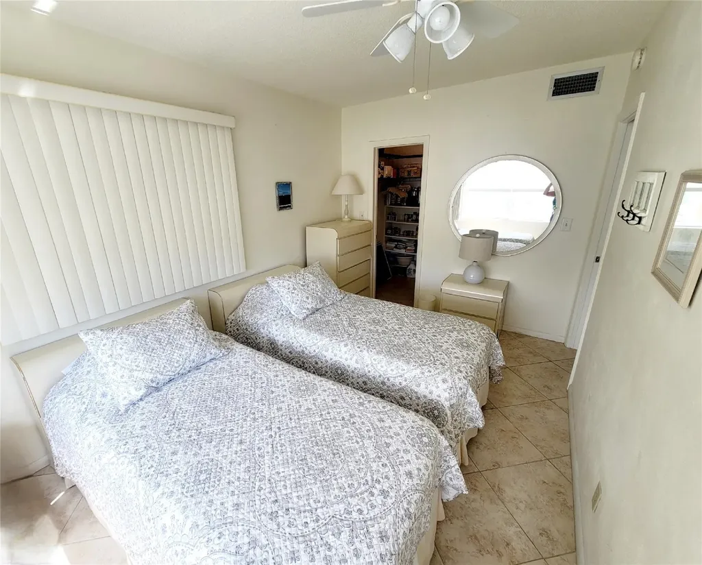 3200 NE 7th Court Pompano Beach FL 33062