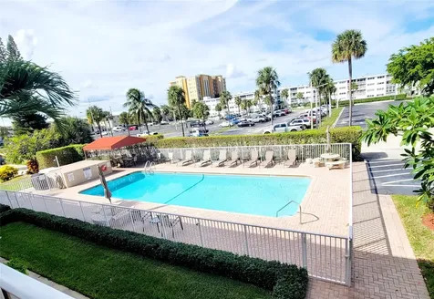 3200 NE 7th Court Pompano Beach FL 33062