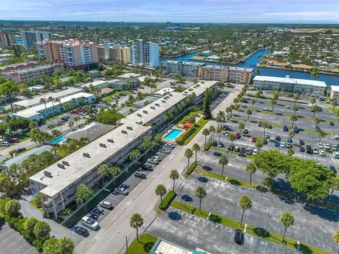 3200 NE 7th Court Pompano Beach FL 33062