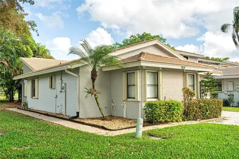 742 N Shore Drive Deerfield Beach FL 33442