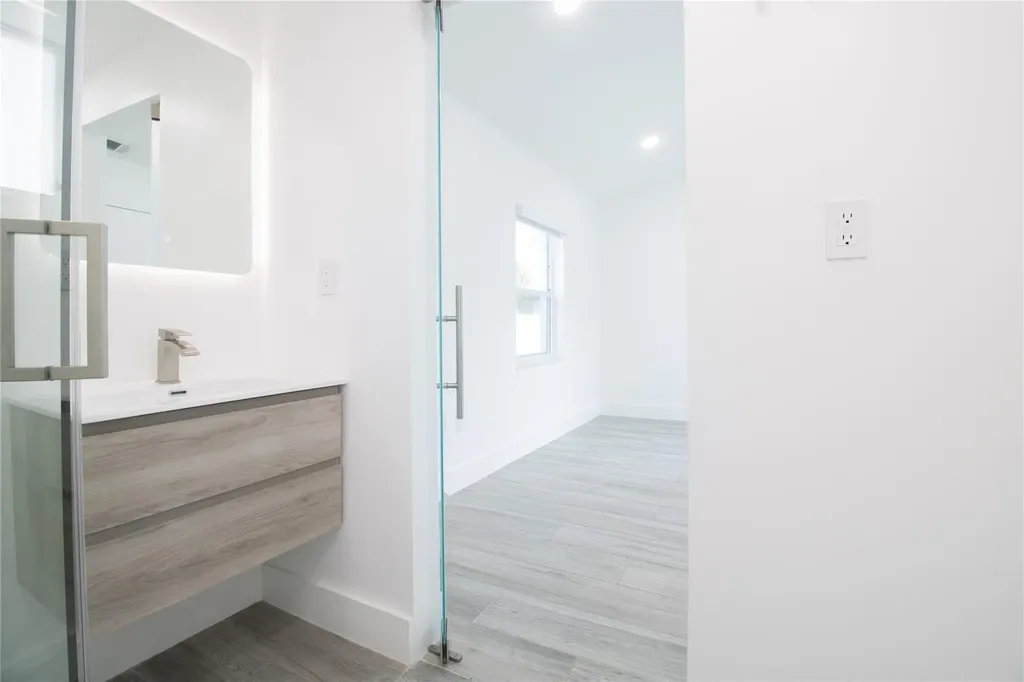 245 SW 20th Street Fort Lauderdale FL 33315