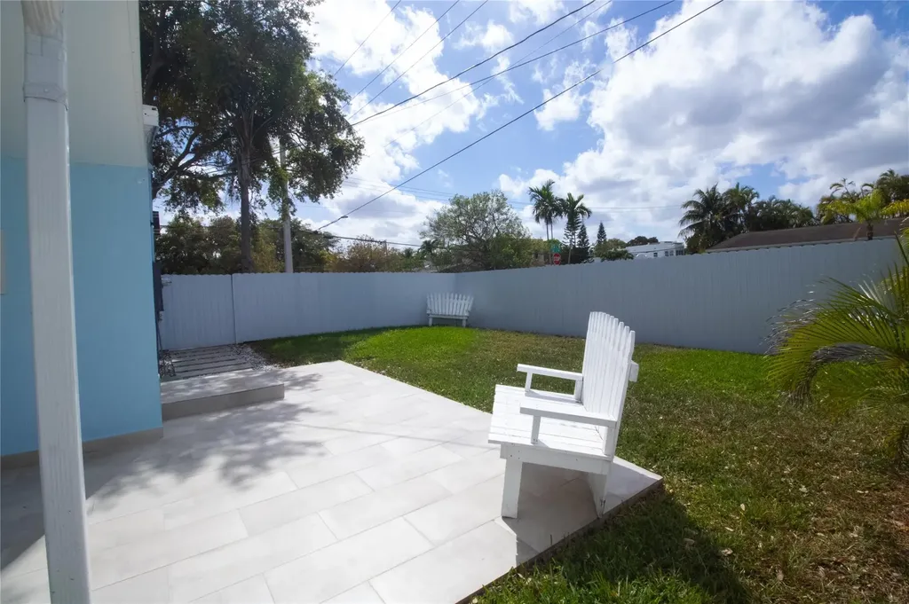 245 SW 20th Street Fort Lauderdale FL 33315