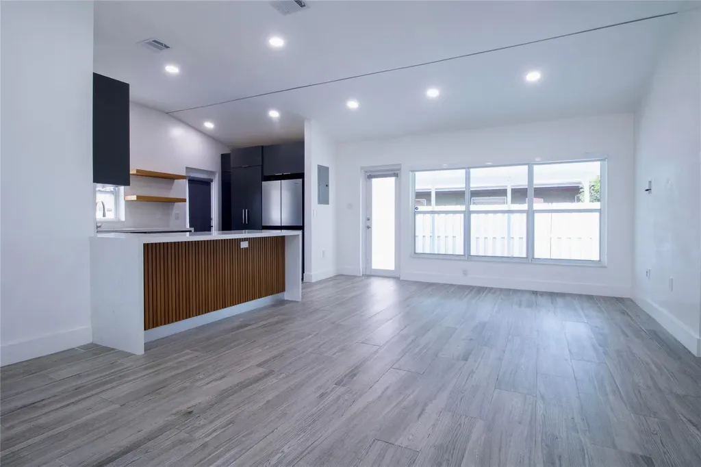 245 SW 20th Street Fort Lauderdale FL 33315