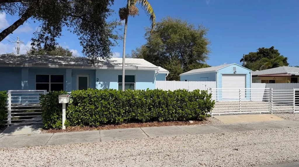 245 SW 20th Street Fort Lauderdale FL 33315