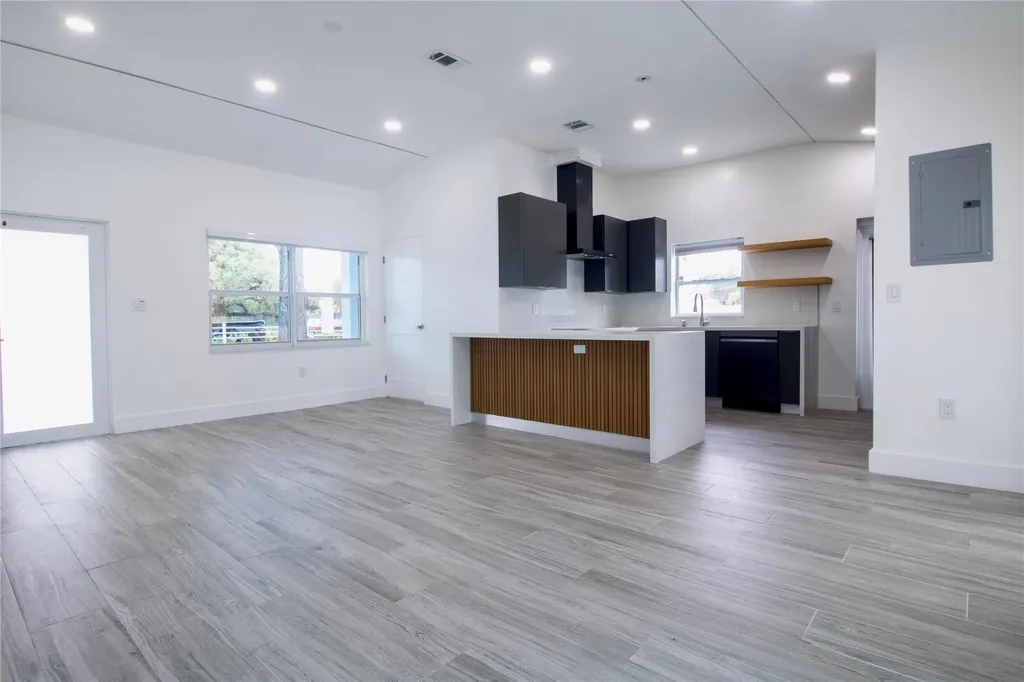 245 SW 20th Street Fort Lauderdale FL 33315