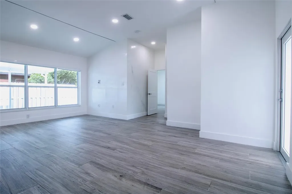 245 SW 20th Street Fort Lauderdale FL 33315