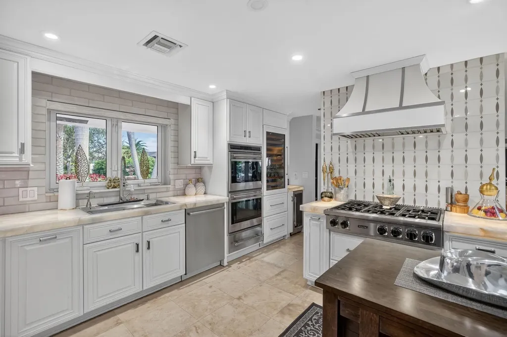 2644 NE 37th Drive Fort Lauderdale FL 33308