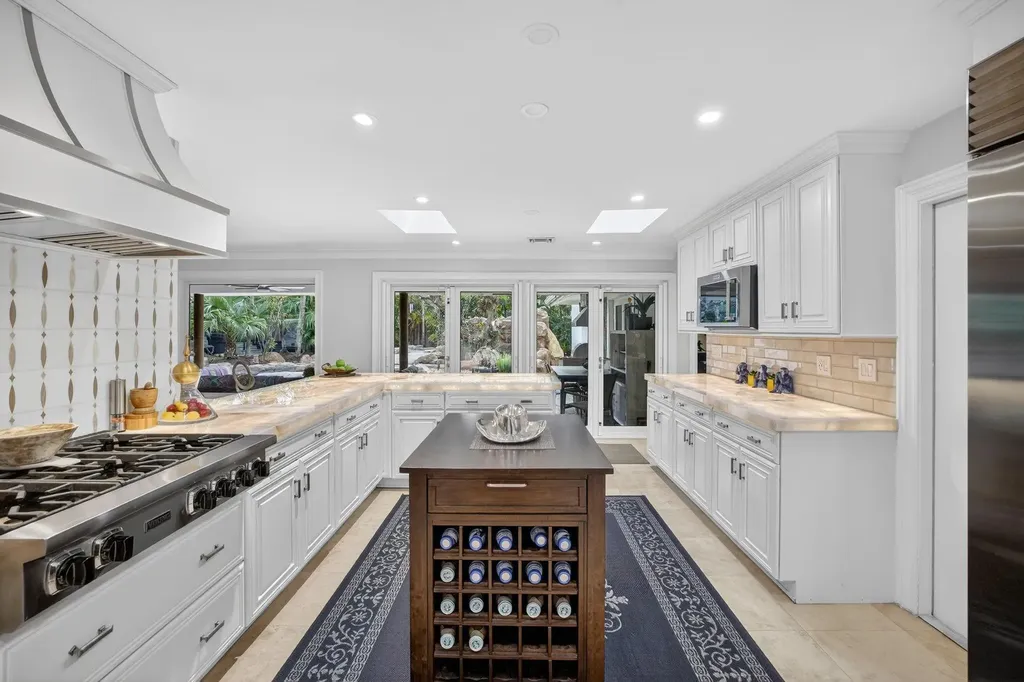 2644 NE 37th Drive Fort Lauderdale FL 33308