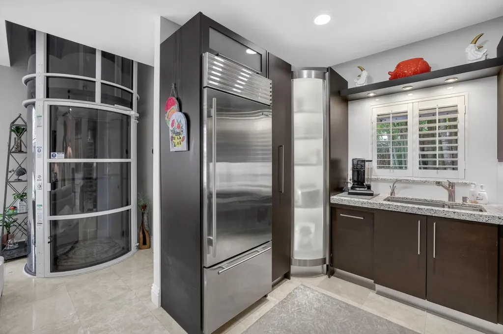 2644 NE 37th Drive Fort Lauderdale FL 33308