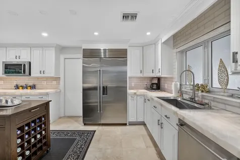 2644 NE 37th Drive Fort Lauderdale FL 33308
