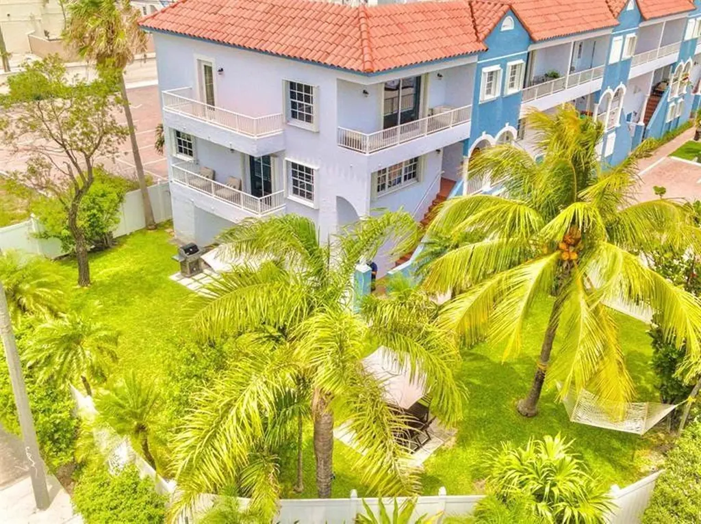 355 Virginia Street Hollywood FL 33019