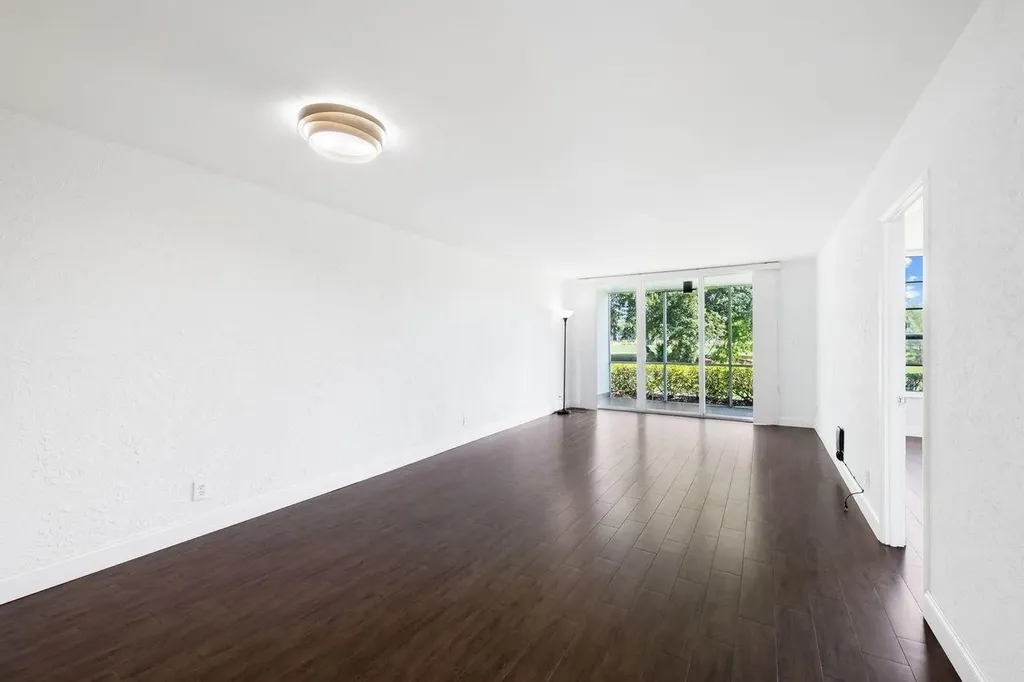2851 S Palm Aire Drive Pompano Beach FL 33069