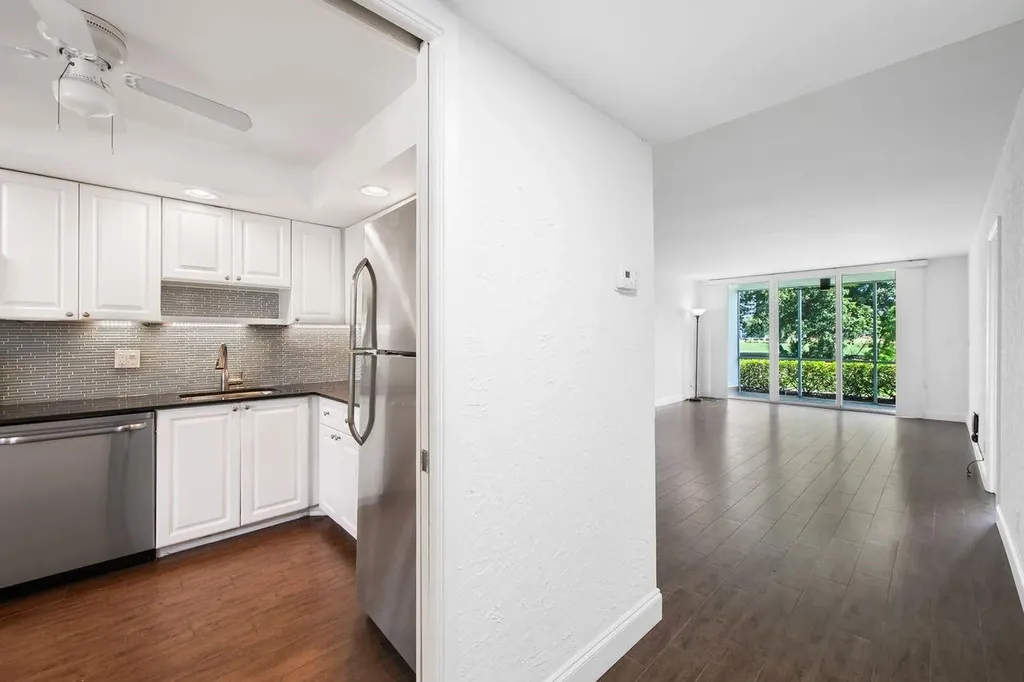 2851 S Palm Aire Drive Pompano Beach FL 33069