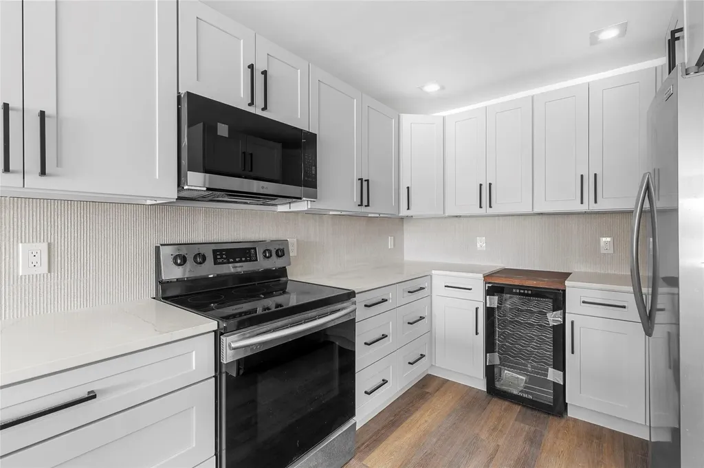 2800 N Palm Aire Drive Pompano Beach FL 33069