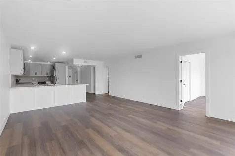 2800 N Palm Aire Drive Pompano Beach FL 33069