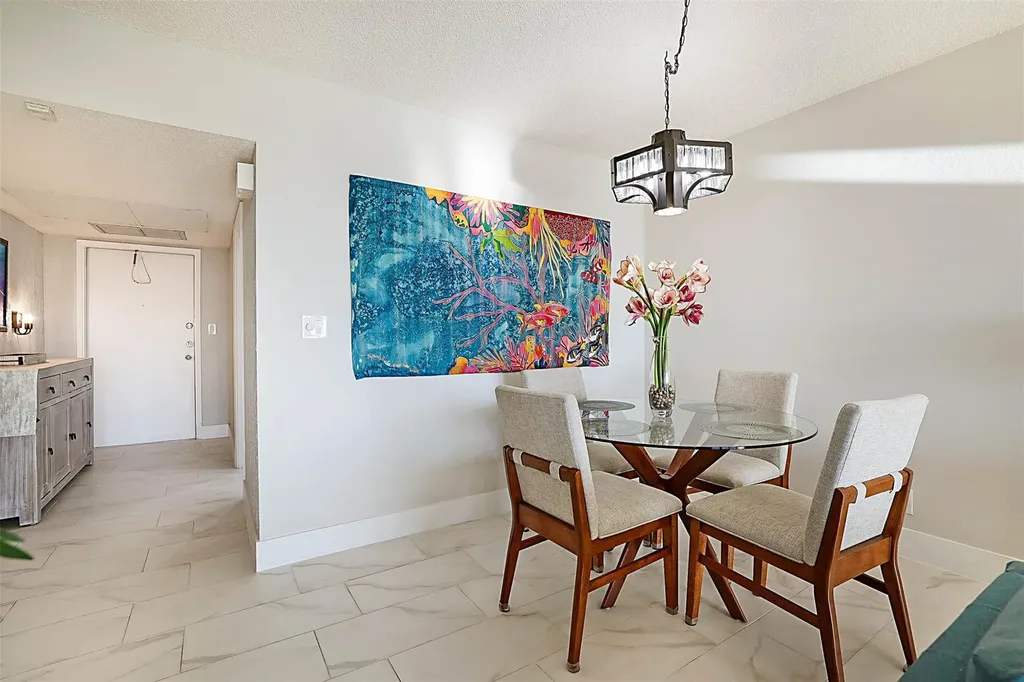 575 Oaks Lane Pompano Beach FL 33069
