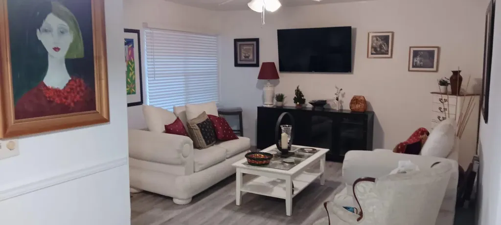 17090 NE 14th Avenue North Miami Beach FL 33162