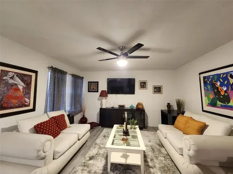 17090 NE 14th Avenue North Miami Beach FL 33162