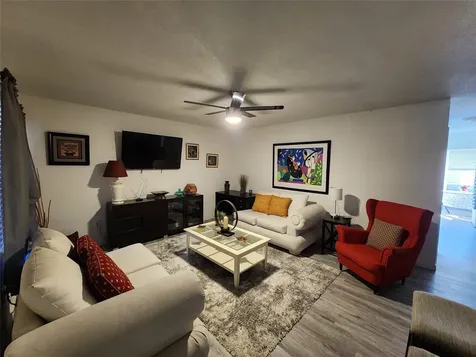 17090 NE 14th Avenue North Miami Beach FL 33162