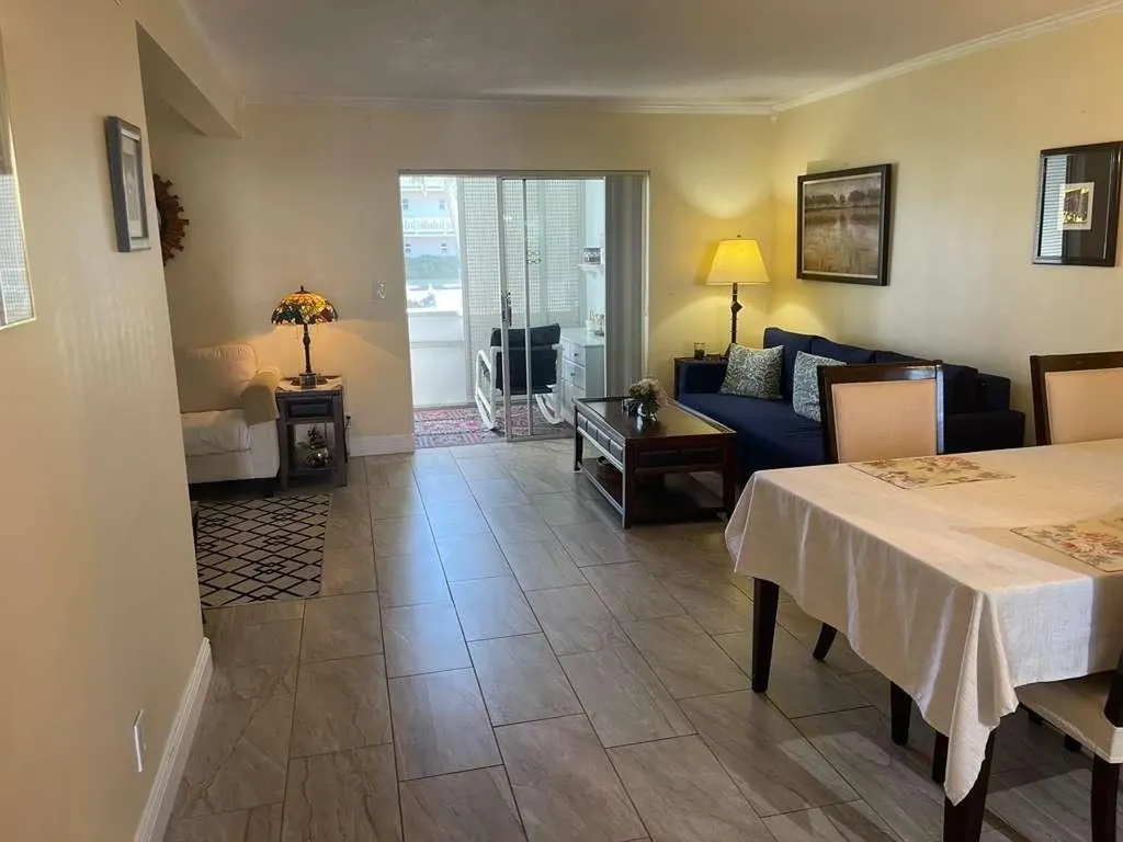 2566 S Garden Drive Lake Worth FL 33461