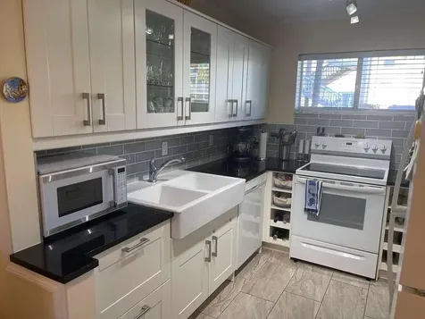 2566 S Garden Drive Lake Worth FL 33461